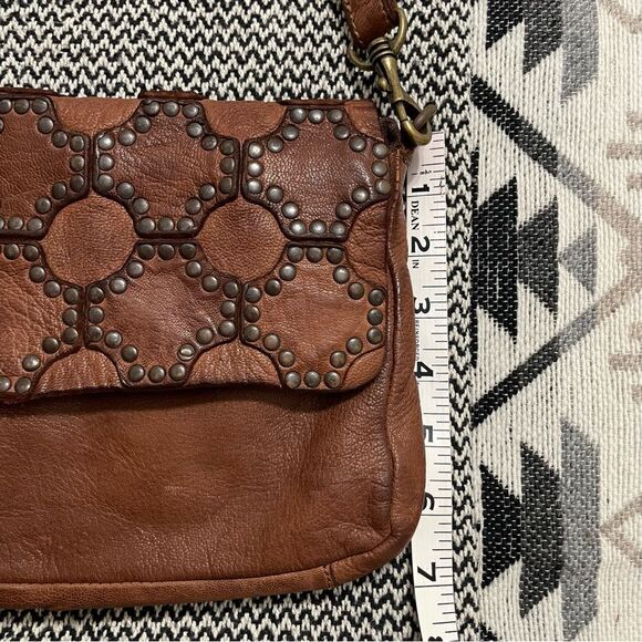 Kompanero Gisele -The Sling Bag Brown Leather w/Studs NWOT! - Picture 4 of 11
